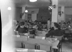 Athénée Premier restaurant 1954